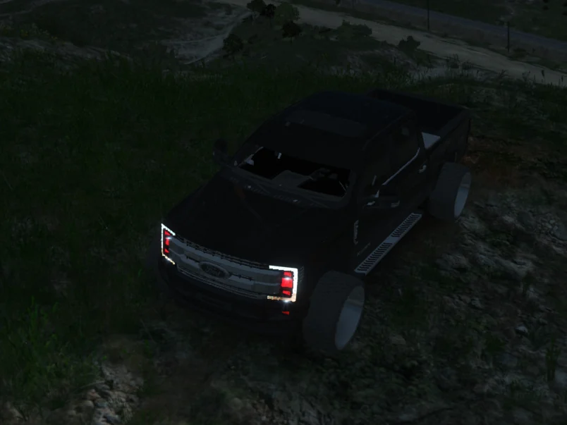 Ford F-350 lifted in game, shot 2 of 5
